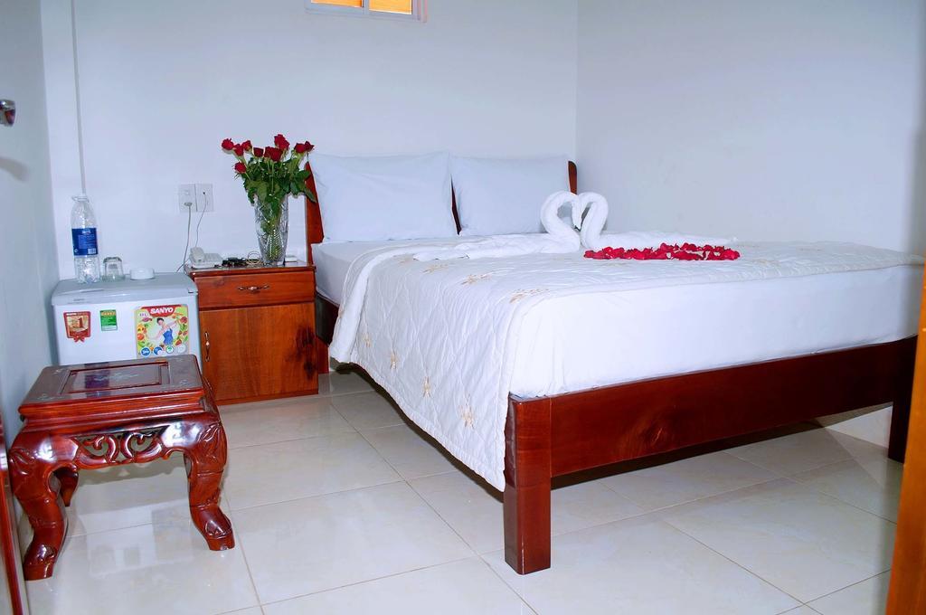 Phuong Hoa Nha Trang Hotel Esterno foto
